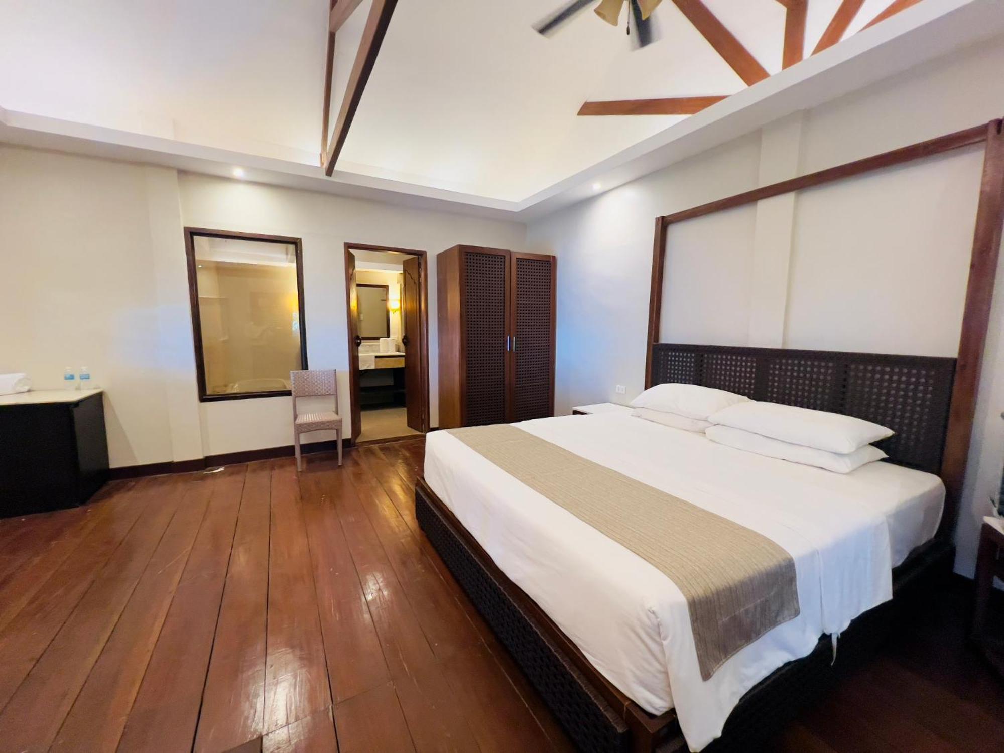 Alam Indah Beach Resort 부수안가 외부 사진