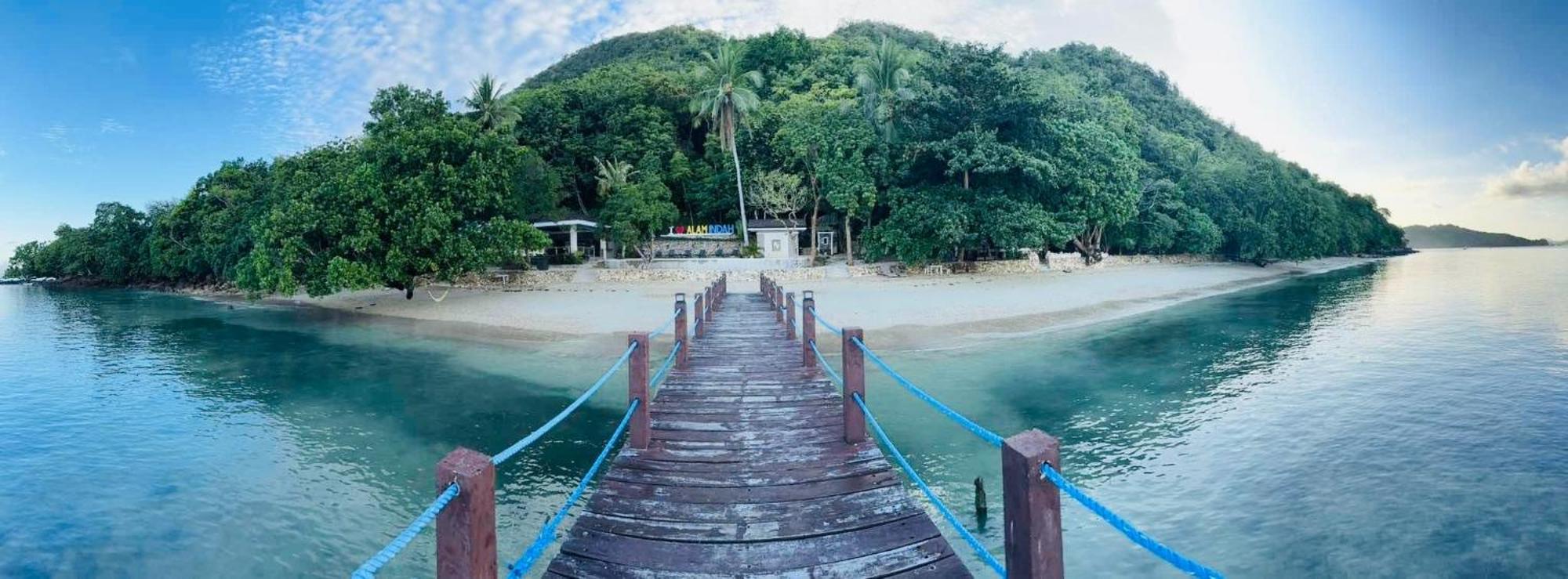 Alam Indah Beach Resort 부수안가 외부 사진