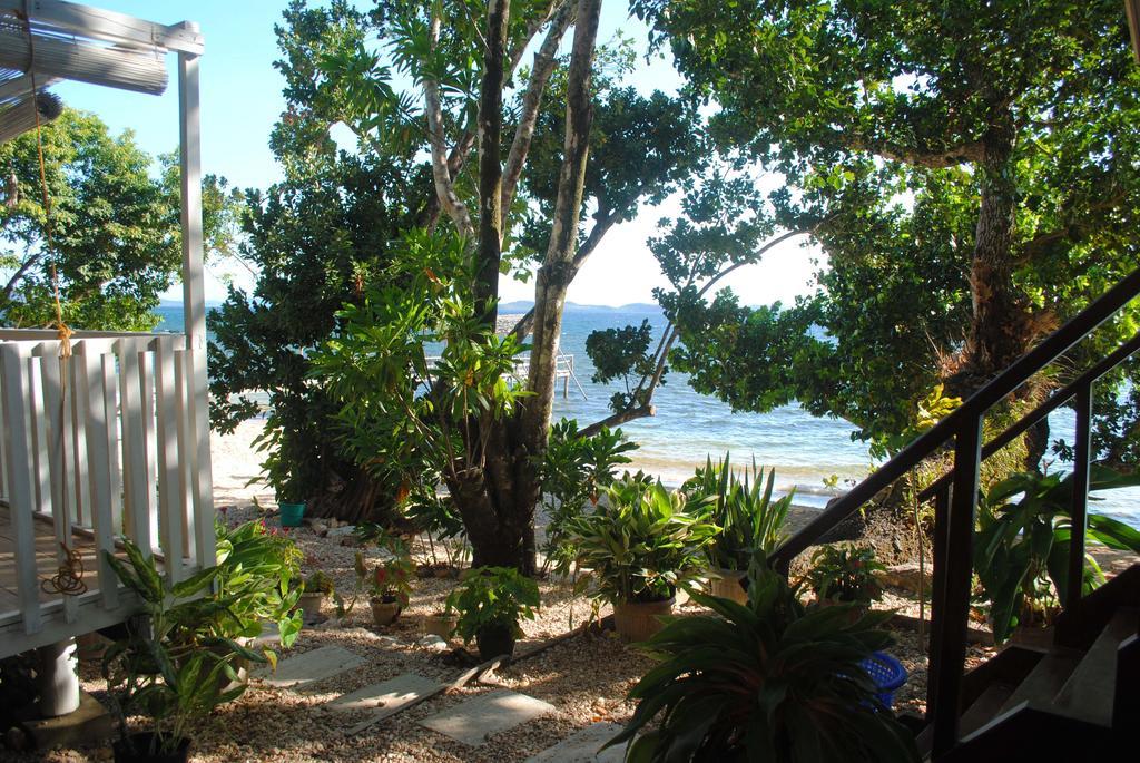 Alam Indah Beach Resort 부수안가 외부 사진